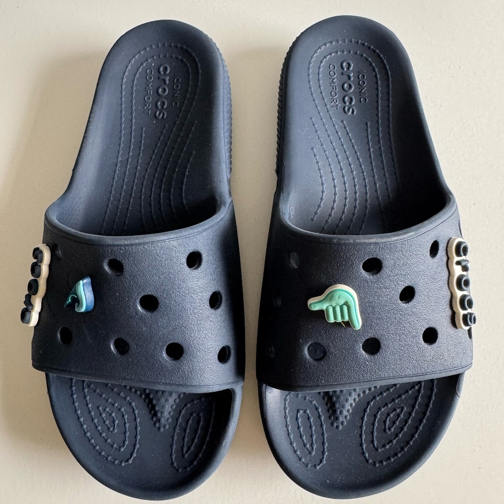CROCS Classic Slide Shoes Sandals Jibbitz Women's 8 Men's 6